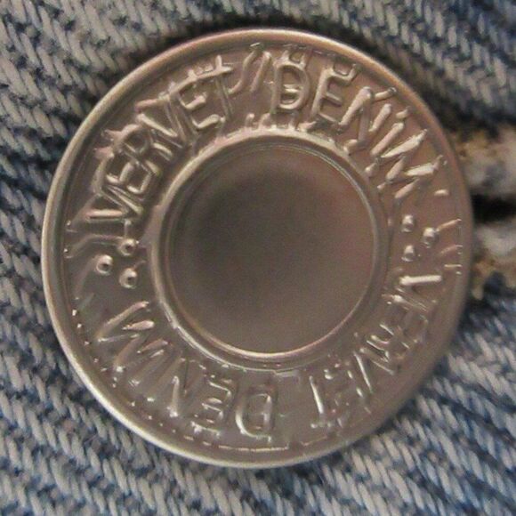 VERVET Ledro High Rise Bermuda Shorts Sz S Distressed Denim Raw Hem Jeans V2189 - Picture 4 of 12